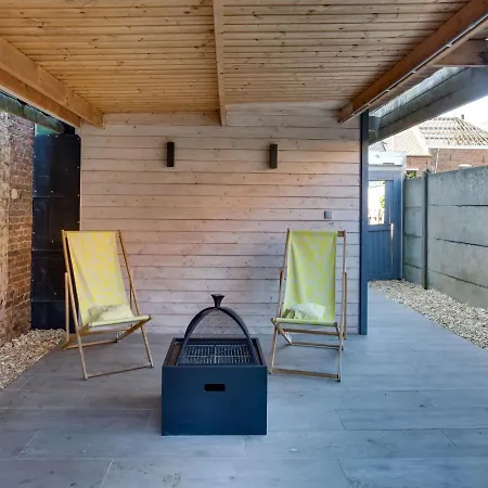 Dom wakacyjny Modern In With Infrared Sauna Scherpenheuvel-Zichem